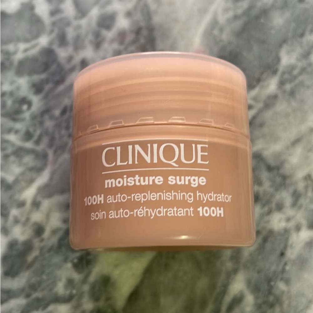 New Clinique Moisture Surge Auto-Replenishing Hydrator